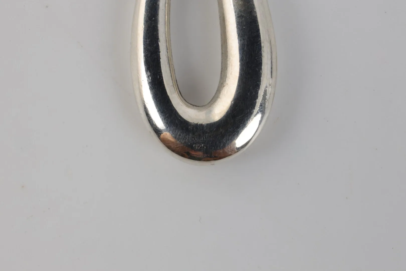 925 Silver Twisted Pendant (6.43g.)