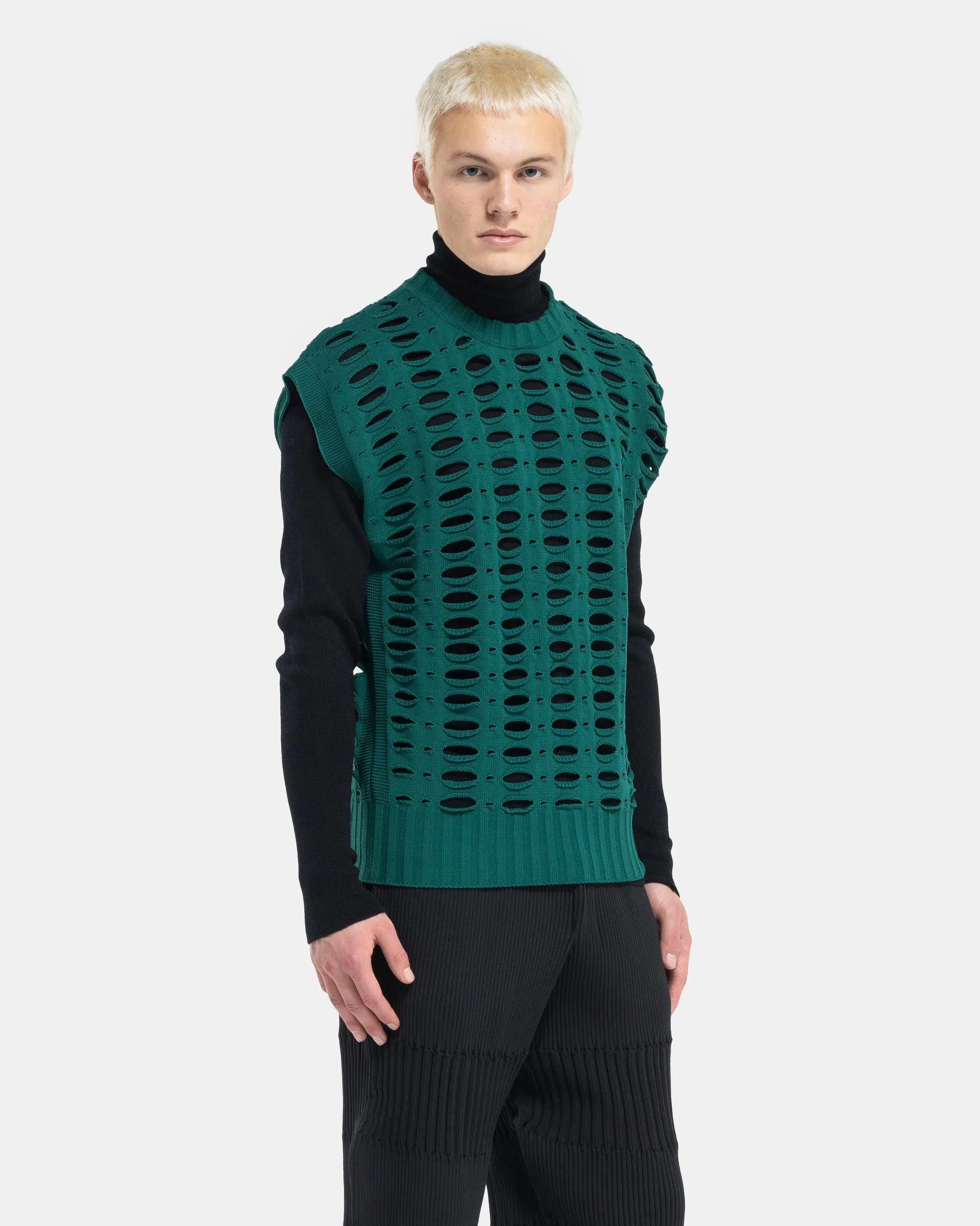 Façade Vents Vest in Dark Green